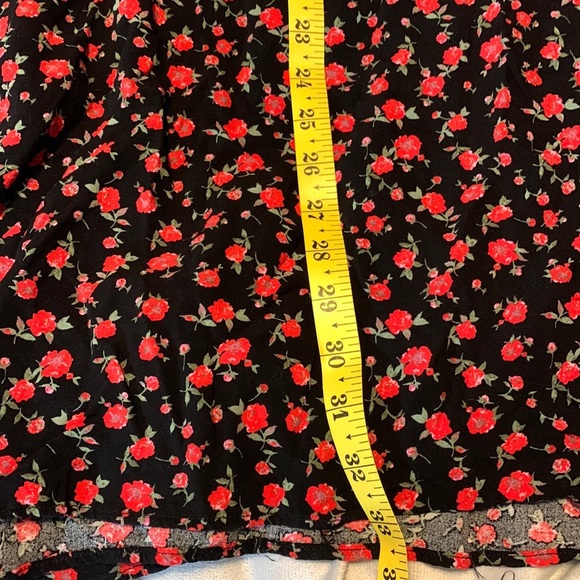 Vero moda maxi long skirt black red floral roses pockets 2 side slits Flowy easy - Picture 3 of 10